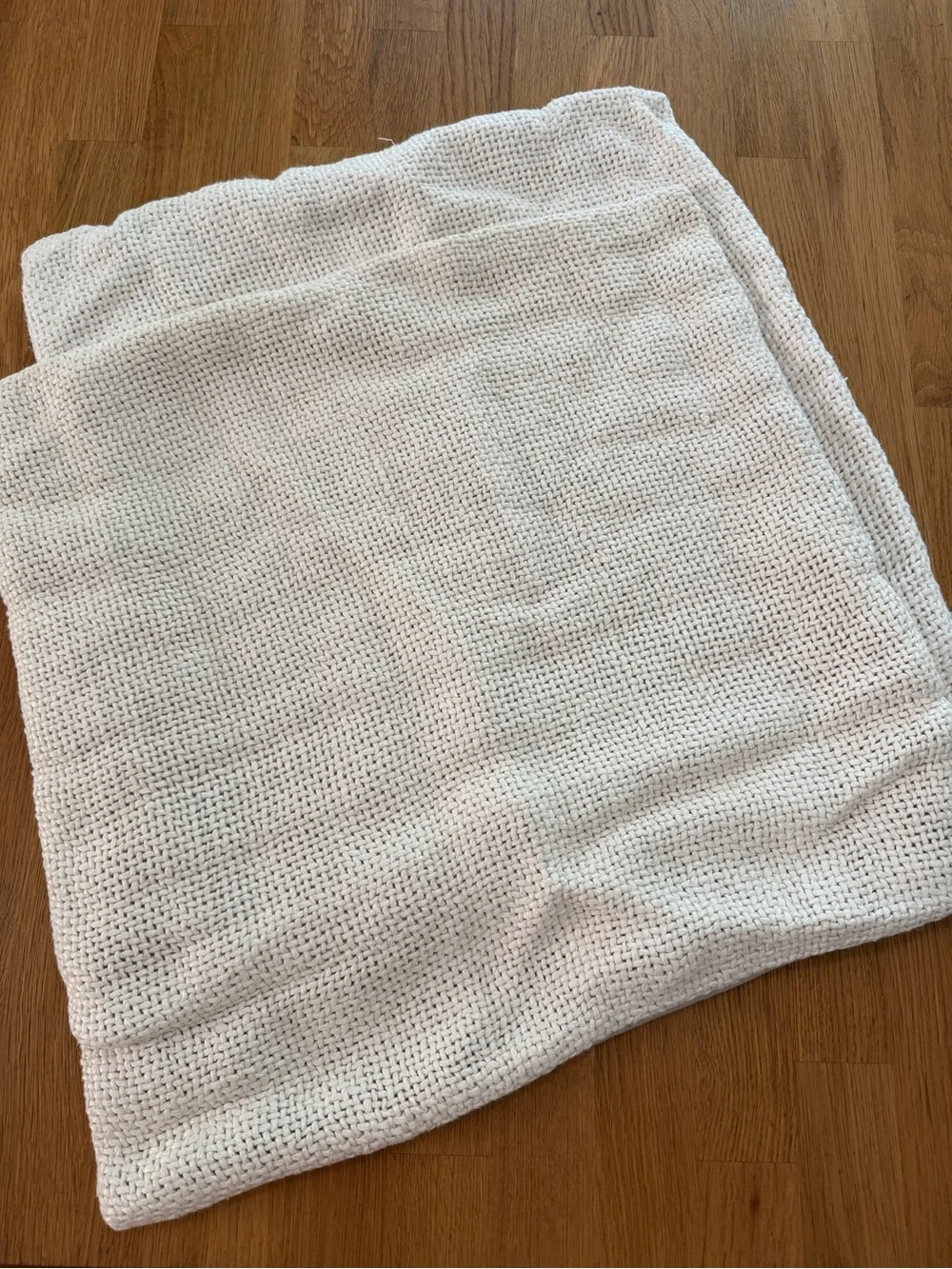 Pottery Barn Two Cream Linen Cotton Zip Throw Pillow Covers